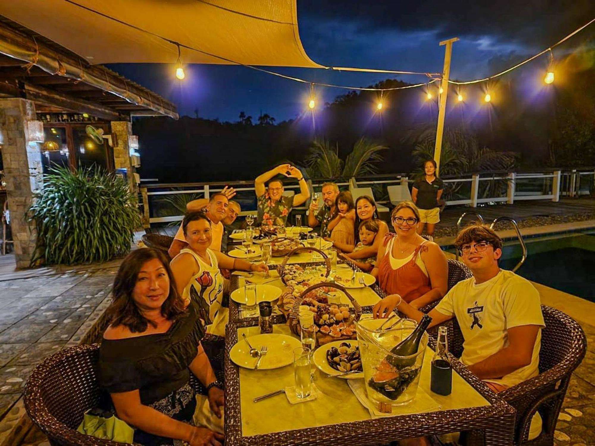 Edgewater Dive & Spa Resort Puerto Galera Dış mekan fotoğraf